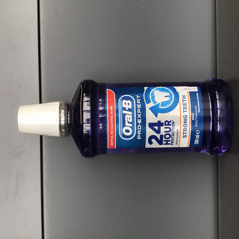 ORAL B APA GURA 500ML PRO-EXPERT STRONG TEETH MINT
