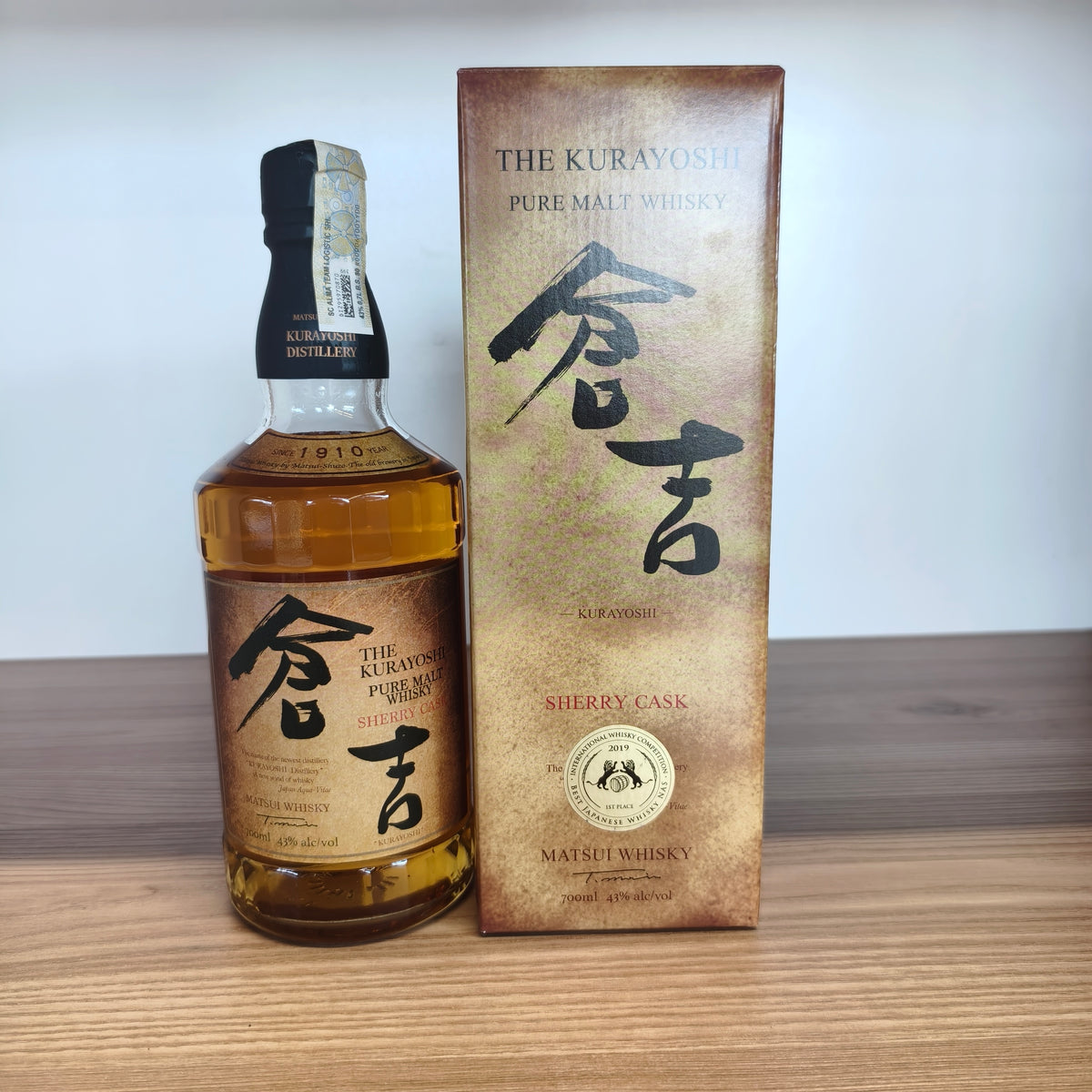 WHISKY THE KURAYOSHI PURE MALT SHERRY CASK 43% (0.7L) -SGR
