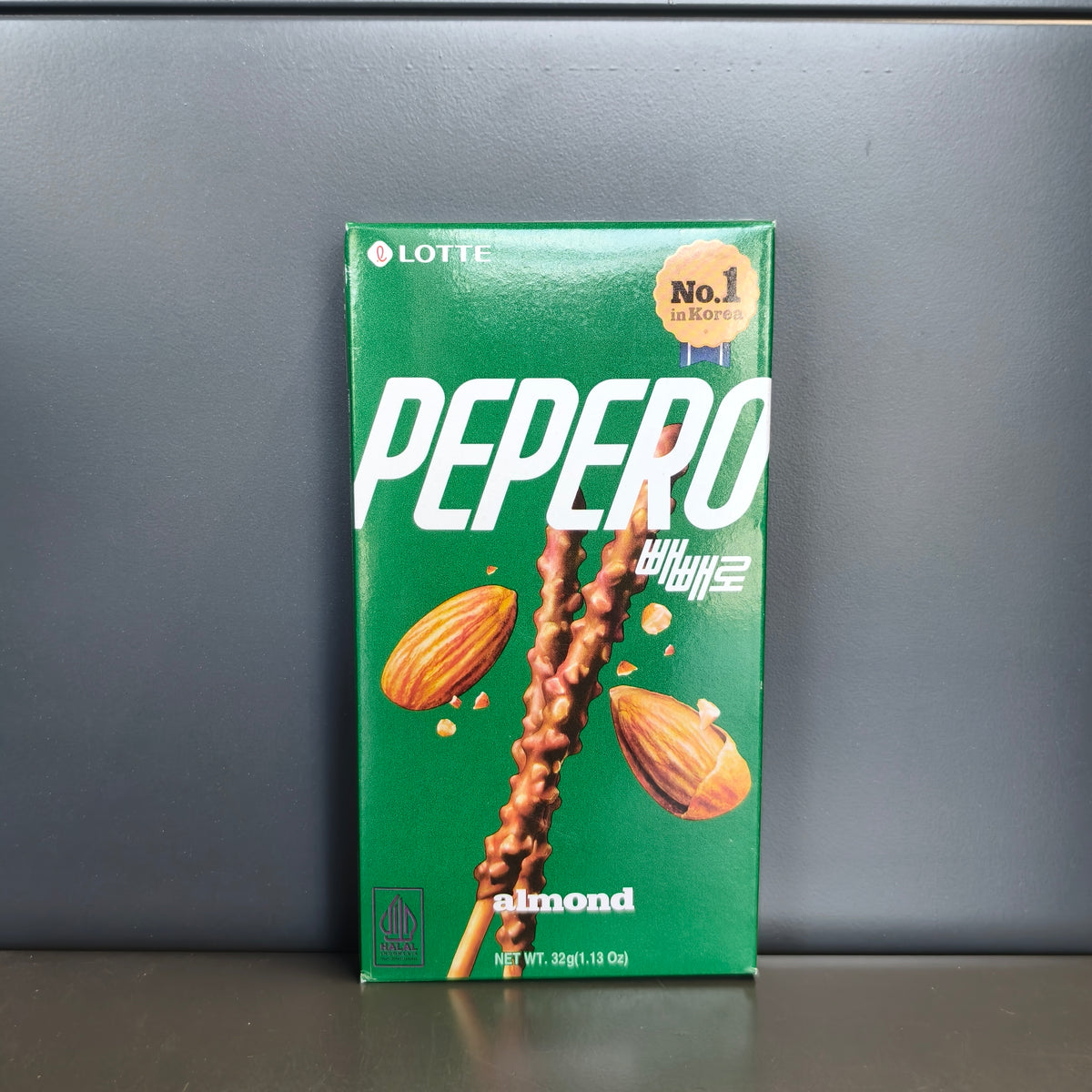BISCUITI STICKS ALMOND LOTTE 32G
