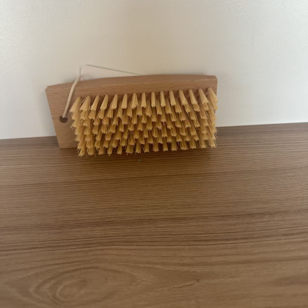 PERIE DIN LEMN PENTRU CURATARE 11.7 X 4.2 X 2 CM