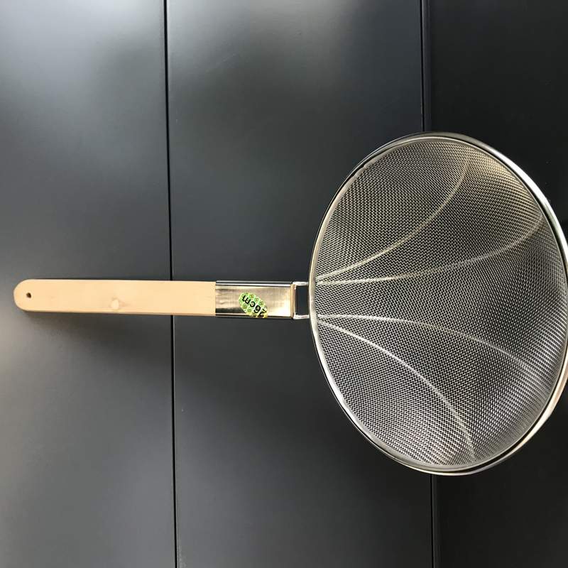 SITA DIN FIER CU LEMN 26CM