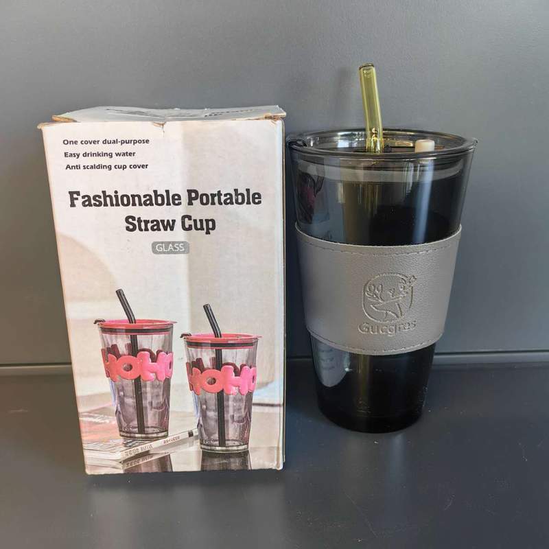 STICLA DE APA DIN PLASTIC 450ML C9352