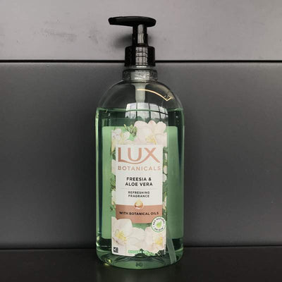 LUX GEL DUS POMPITA 720ML FREZIE & ALOE